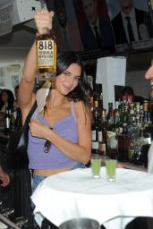 Kendall Jenner - Promote her Tequila Brand "Drink 818" at 75Main Bar in New York 08/16/2021