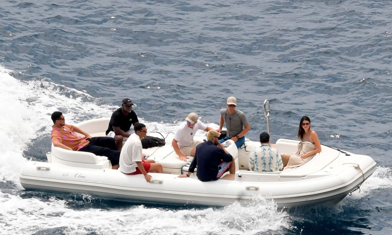 Kendall Jenner With Her Boyfriend Devin Booker in Positano 08/28/2021