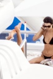 Kendall Jenner With Her Boyfriend Devin Booker in Positano 08/28/2021