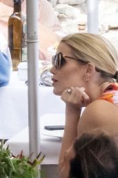 Kitty Spencer - Out in Positano 08/02/2021