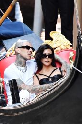 Kourtney Kardashian and Travis Barker in Venice 08/30/2021