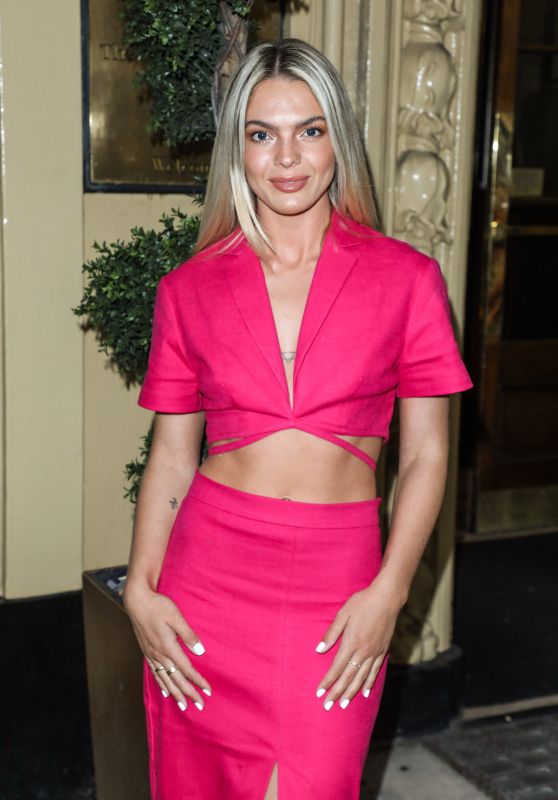 Louisa Johnson - Sophie Tea Nude Art Preview and Catwalk Event in London 08/21/2021