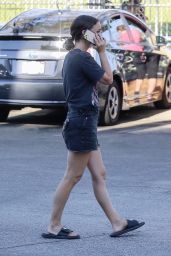 Natalie Portman - Out in Los Feliz 08/27/2021
