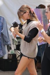 Olivia Jade Giannulli - Shopping at the Melrose Place Farmers Market in LA 08/22/2021