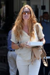 Patsy Palmer - Out in Montecito 08/12/2021