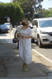 Rebecca Rittenhouse – Leaves Jennifer Klien’s Day of Indulgence in Brentwood 08/15/2021