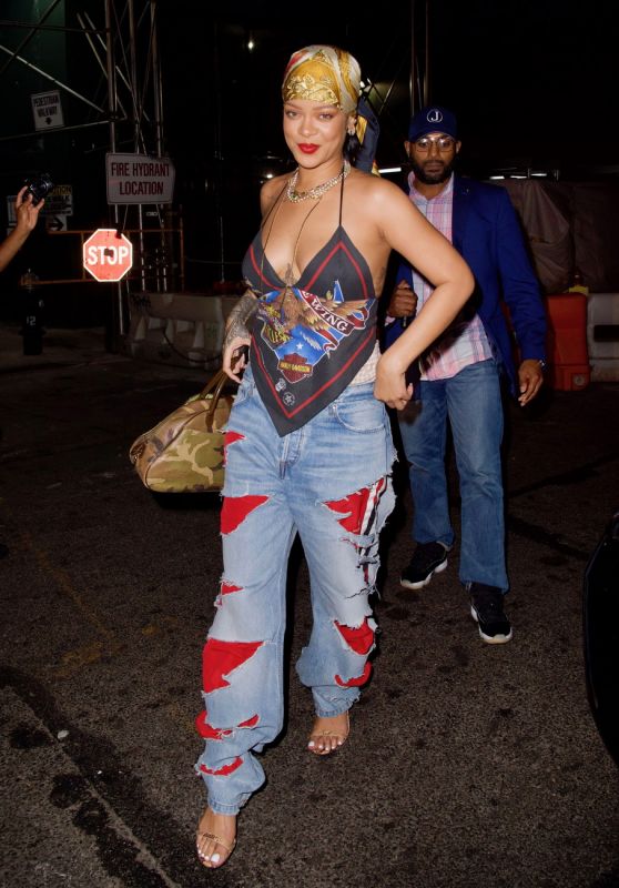Rihanna - Night Out in NY 08/12/2021