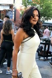 Sarita Choudhury – “And Just Like That” Set in Soho, Manhattan 08/26/2021