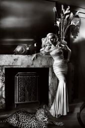 Scarlett Johansson - Photoshoot for Vogue 2012 (MT)