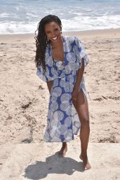 Shanola Hampton at the Beach in Malibu 08/03/2021