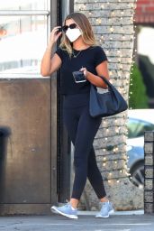 Sofia Richie in Leggings - Shopping at XIV Karats Ltd in Beverly Hills 08/09/2021