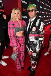 Avril Lavigne – 2021 MTV Video Music Awards