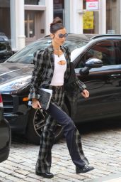 Bella Hadid Street Fashion - NYC 09/21/2021