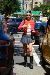 Bella Hadid Street Style - NYC 09/04/2021