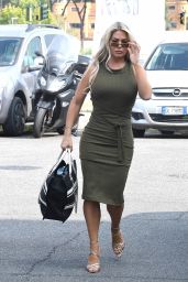 Bianca Gascoigne – Arrives to DWTS Rehearsals in Rome 09/28/2021
