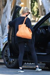 Cameron Diaz - Shopping at Melanie Grant on Melrose Place in West Hollywood 09/07/2021