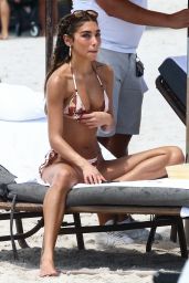 Chantel Jeffries in a Bikini - Miami 09/05/2021