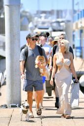 Courtney Stodden - Out in Marina Del Rey 08/28/2021