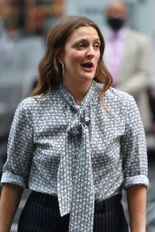 Drew Barrymore and Gayle King - Out in New York 08/31/2021