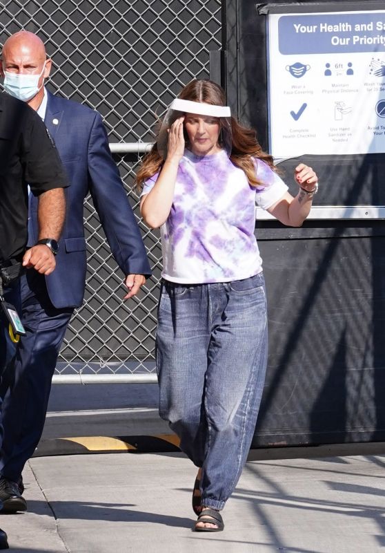 Drew Barrymore - El Capitan Entertainment Centre in Hollywood 09/08/2021