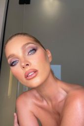 Elsa Hosk 09/18/2021