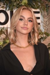 Emma Brooks – REVOLVE Gallery Private Event at Hudson Yards in NYC 09/09/2021