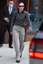 Gigi Hadid in a Grey Sweater in NY 09/10/2021