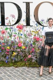 Hailee Steinfeld – Dior Beauty Celebrates Miss Dior Event in New York 09/12/2021