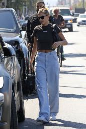 Hailey Rhode Bieber - Arriving at an Acting Studio in Los Angeles 09/03/2021