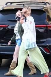 Hayden Panettiere - Shopping in Brentwood 09/18/2021