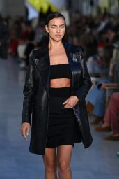 Irina Shayk Walks Max Mara Ready to Wear Spring/Summer 2022 Fashion Show in Milan 09/23/2021