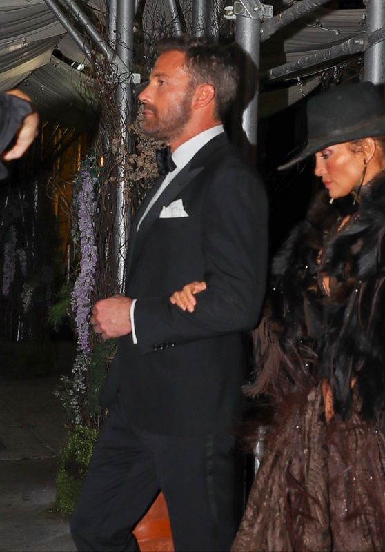 Jennifer Lopez and Ben Affleck - Leaving Jennifer