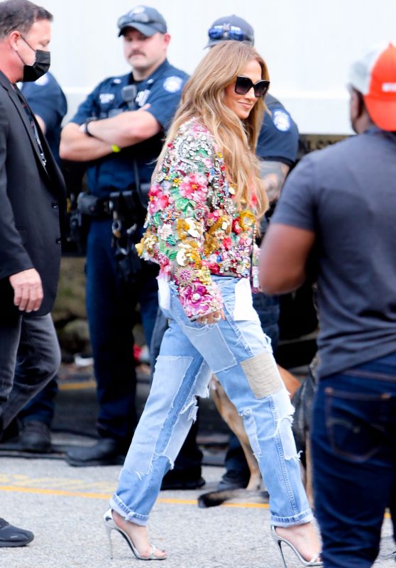 Jennifer Lopez - Arrives at the 2021 Global Citizen Live Festival in New York 09/25/2021
