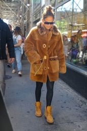 Jennifer Lopez - Out in New York City 09/24/2021
