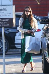 Jordana Brewster - Shopping in Brentwood 09/03/2021