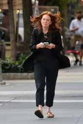 Julianne Moore - Out in NYC 09/20/2021