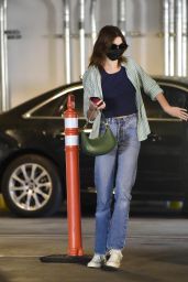 Kaia Gerber in Casual Outfit - Los Angeles 09/19/2021