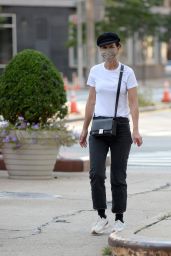 Katie Holmes - Leaving a Nail Salon in New York 09/11/2021