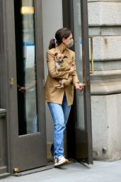 Katie Holmes - Out in New York 09/17/2021