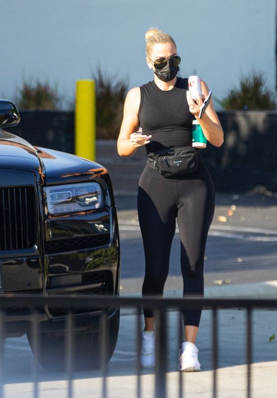 Khloe Kardashian in Spandex - Los Angeles 09/20/2021