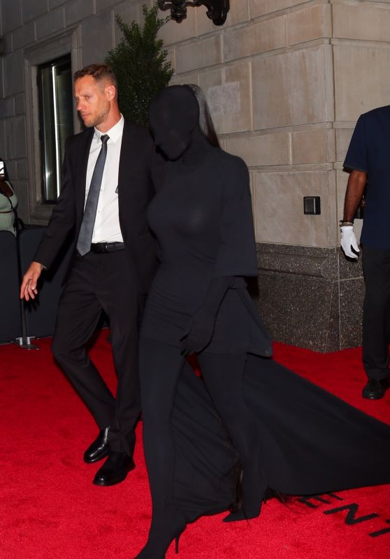 Kim Kardashian - Exits The Ritz-Carlton Hotel Ahead of the Met Gala in NYC 09/13/2021