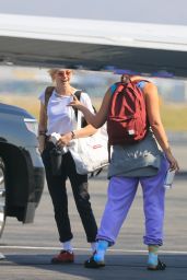 Kristen Stewart – Van Nuys Airport in NY 09/08/2021