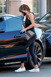 Lisa Rinna - Shopping at Alo Store in Beverly Hills 09/07/2021