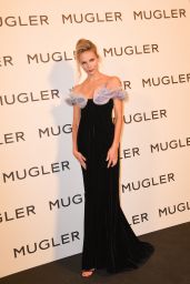 Natasha Poly – Thierry Mugler: Couturissime Exhibition Opening Ceremony in Paris 09/28/2021