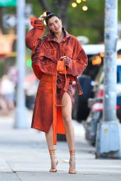 Nicole Williams is Stylish - Photoshoot in Soho, NYC 09/16/2021