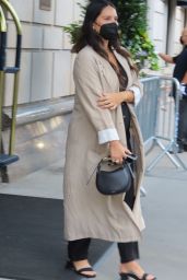 Olivia Munn - Out in New York 09/10/2021