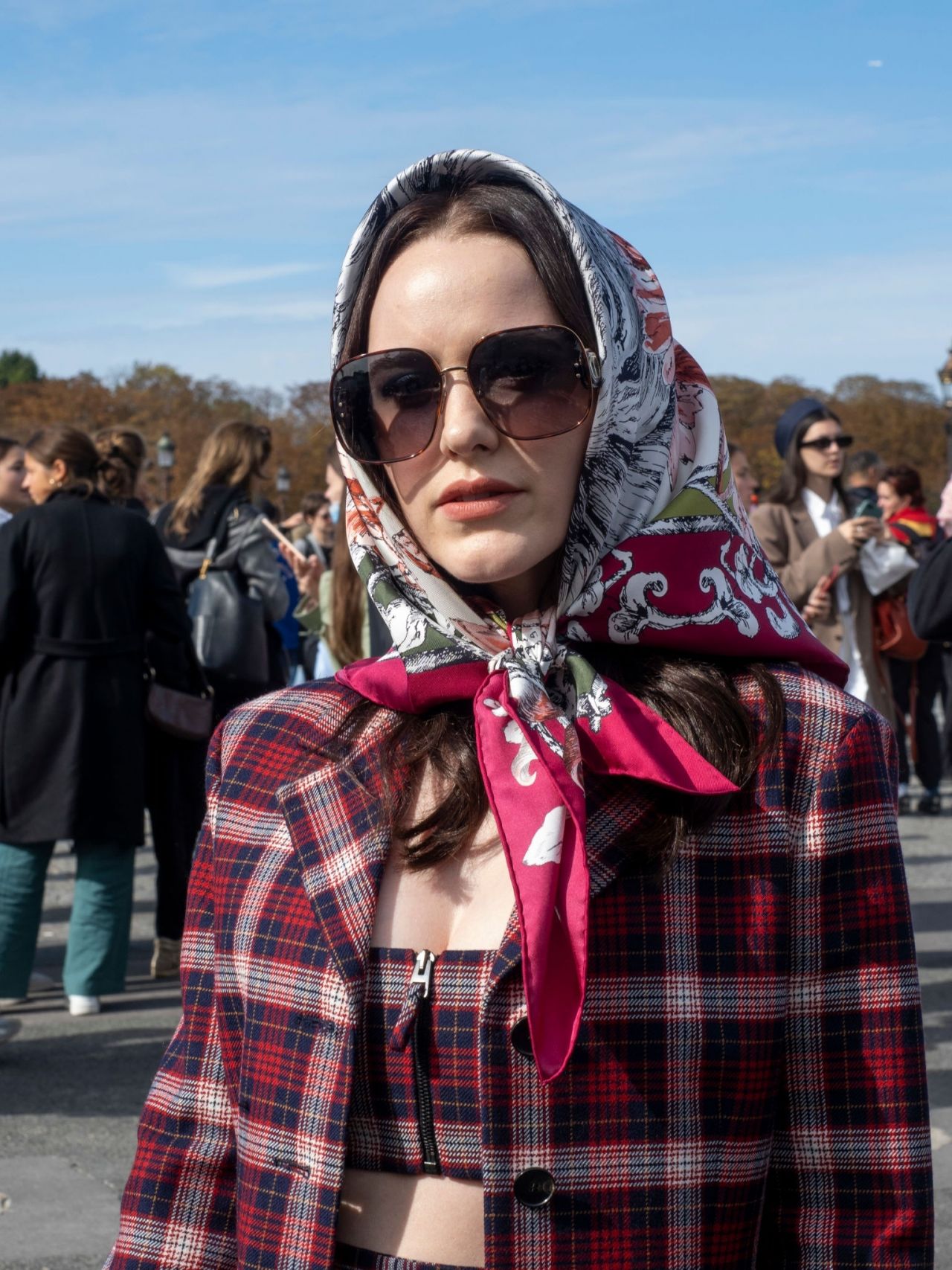 Rachel Brosnahan - Dior Show at Paris Fashion Week 09/28/2021 • CelebMafia