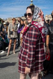 Rachel Brosnahan - Dior Show at Paris Fashion Week 09/28/2021