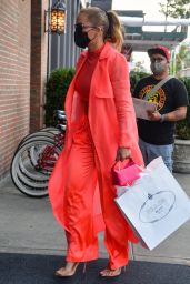 Rita Ora - Shopping in New York 09/10/2021