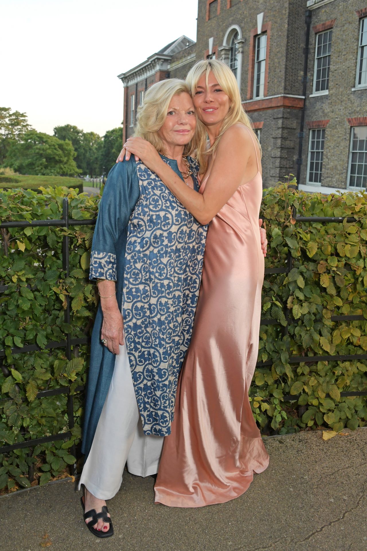 Sienna Miller - ATG Summer Party at Kensington Palace in London 09/06